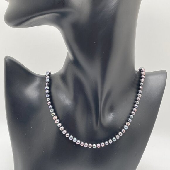 Genuine Pearl & 10K Necklace - Picture 2 of 4